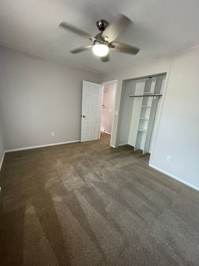 Building Photo - 9131 W 90th Pl