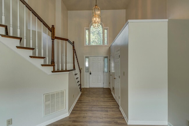 Building Photo - 3789 White Pine Dr