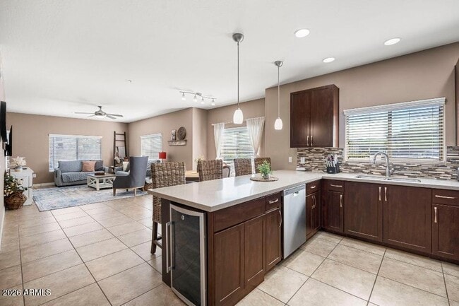 Building Photo - 5450 E Deer Valley Dr
