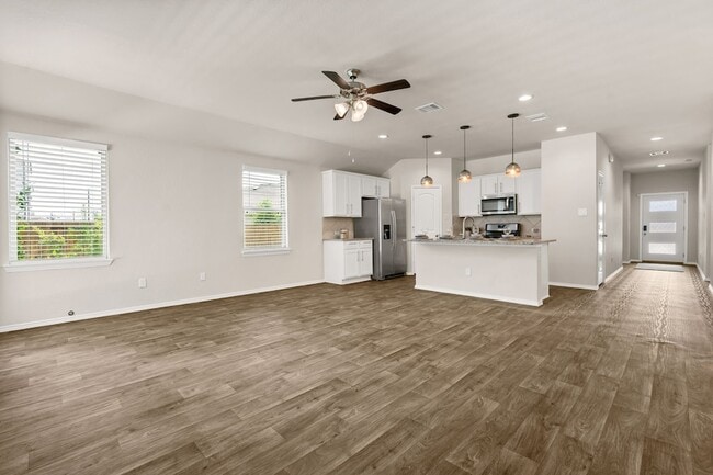 Building Photo - 24630 Charlton Green Ln