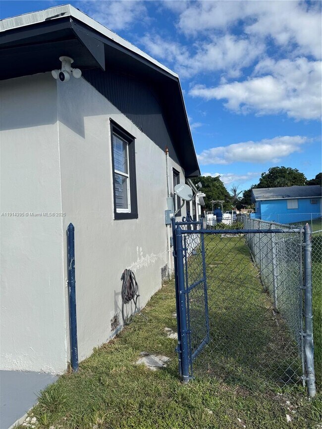 Building Photo - 22105 SW 113th Pl