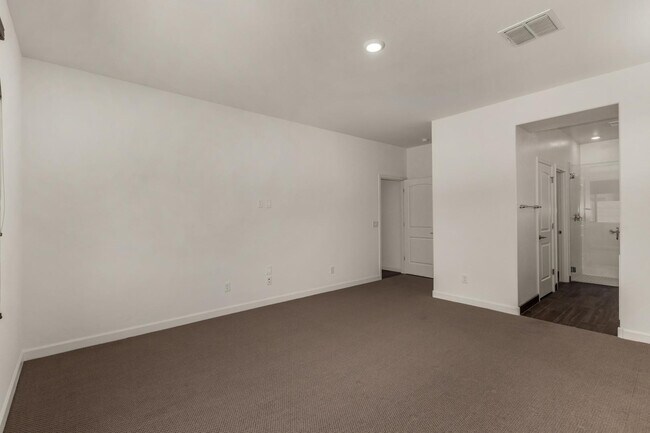 Building Photo - 20396 W Brittlewood Ave