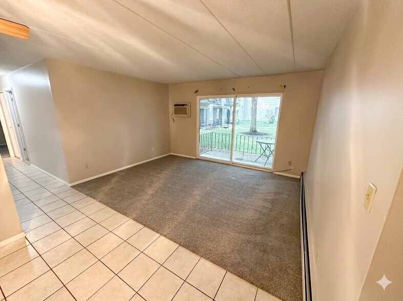 Building Photo - 956 S Lincoln St