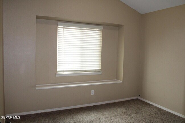 Building Photo - 11673 Flor Celosia