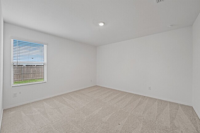 Building Photo - 1628 Dora Dr