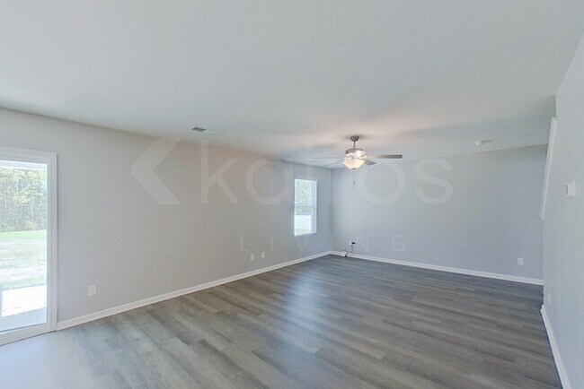 Building Photo - 35 E Luminous Way