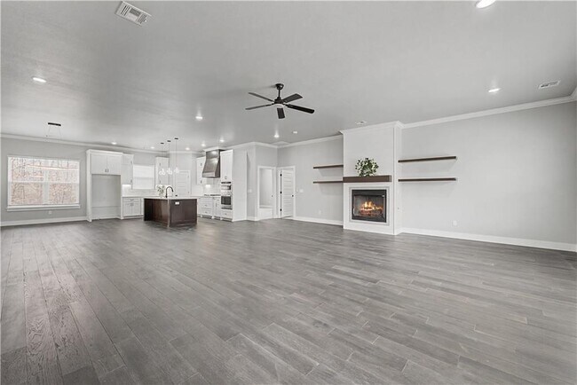 Building Photo - 29 Selkirk Dr