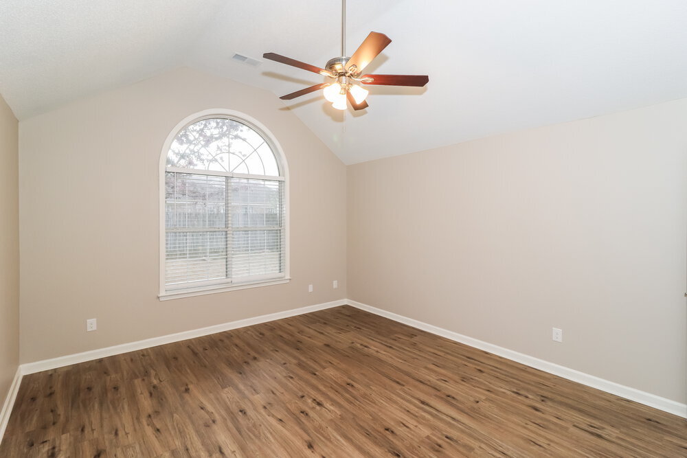 Building Photo - 1531 Carlton Ridge Dr