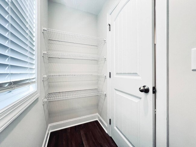 Building Photo - 5220 Stream Stone Way