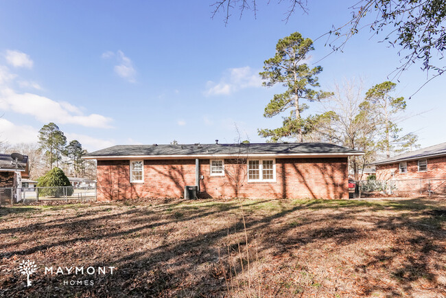 Building Photo - 4-Bedroom Home in Hephzibah, GA!