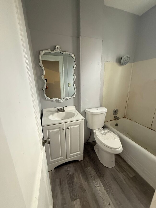 Building Photo - 3bd Single Harvard/E 55 Cash Pay/Section 8