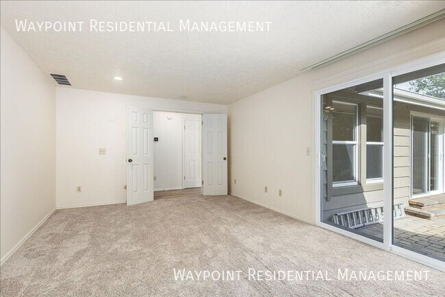 Building Photo - 3108 Woodbrook Pl