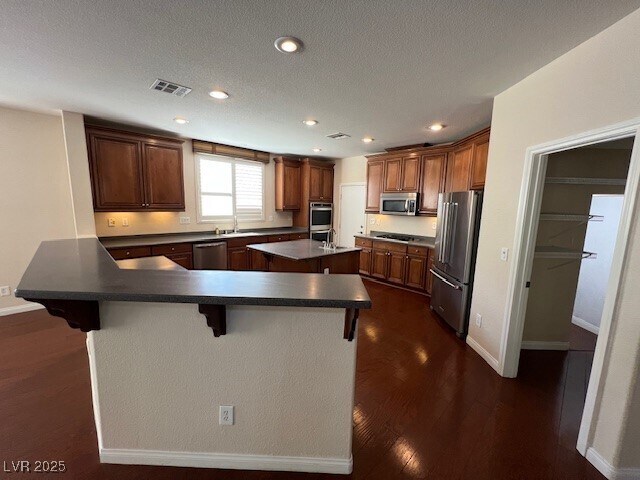Building Photo - 18 Blue Valley Dr