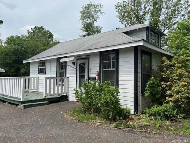 Building Photo - 181 Ulster Ave