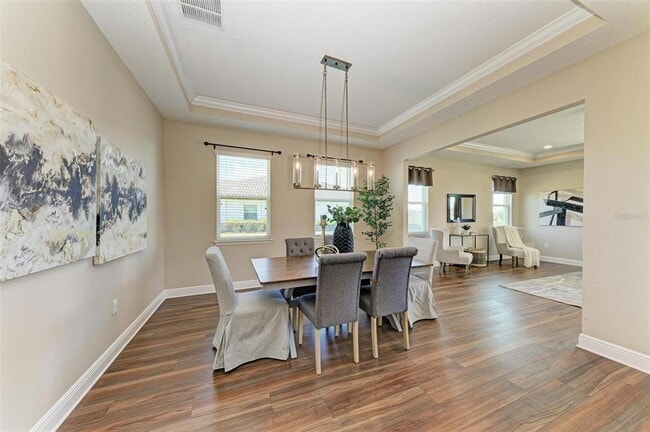 Building Photo - 4789 Vasca Dr
