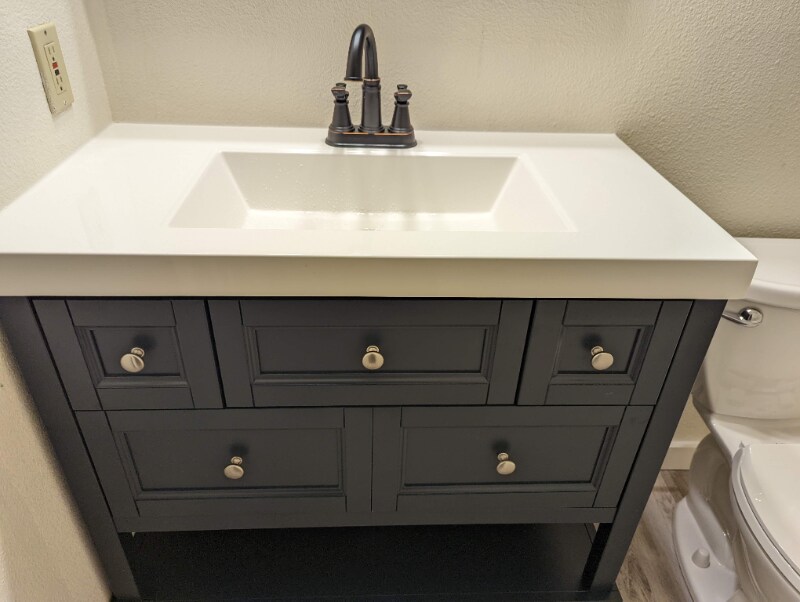 Building Photo - 700 S Weed Blvd