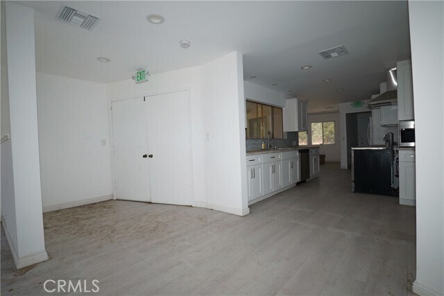 Building Photo - 33716 Hubbard Rd