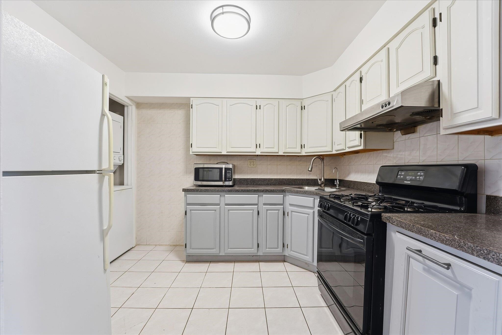 Building Photo - 41 Alan Terrace