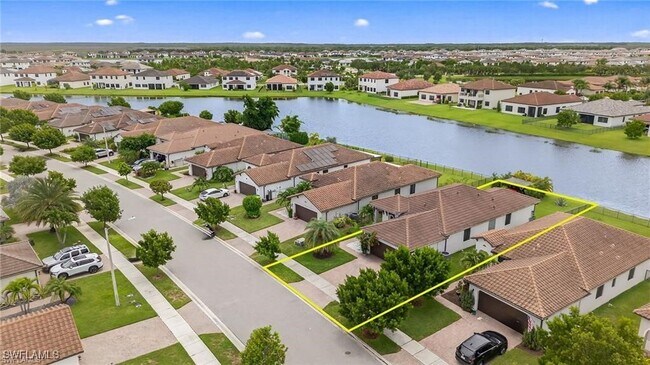 Building Photo - 5072 Arancia Ln