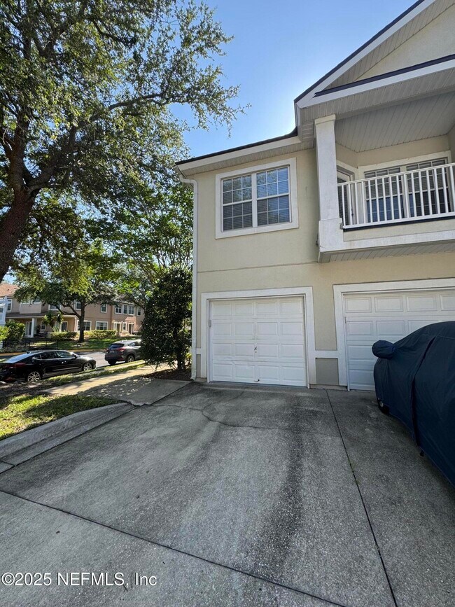 Building Photo - 12423 Forest Lake Cir W