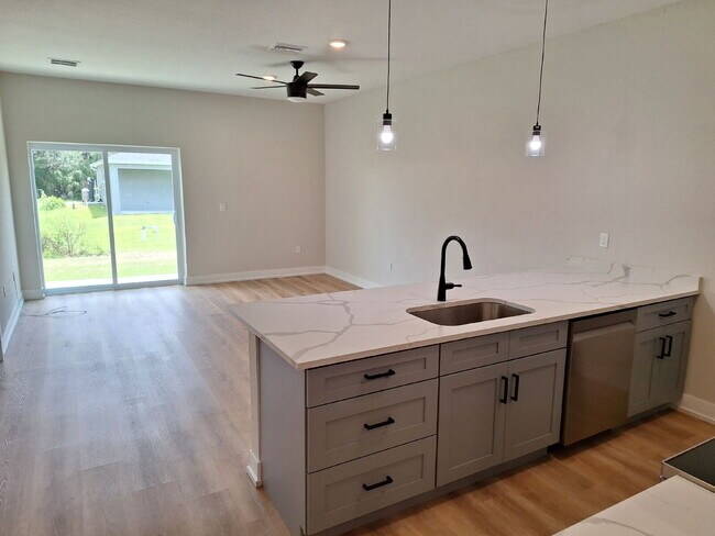 Building Photo - Available with ZERO DEPOSIT MOVE-IN!