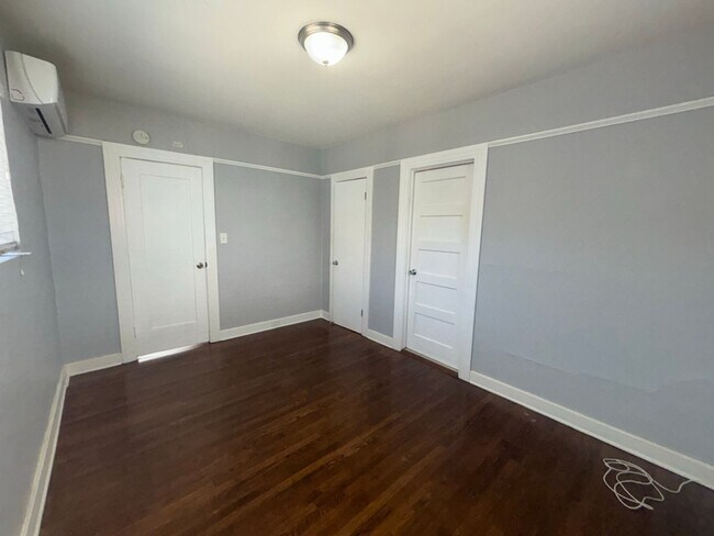 Building Photo - 4006-4008 DELTA STREET