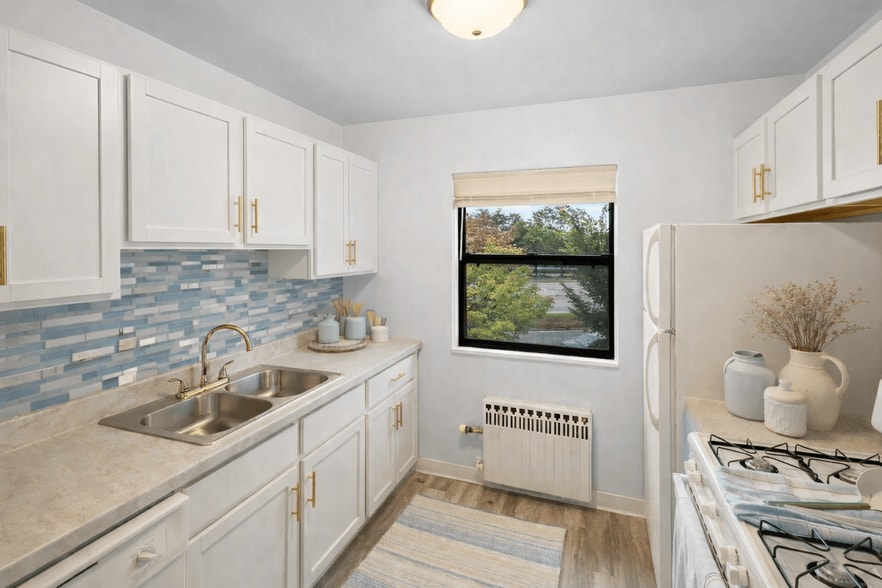 Building Photo - Park Point Properties