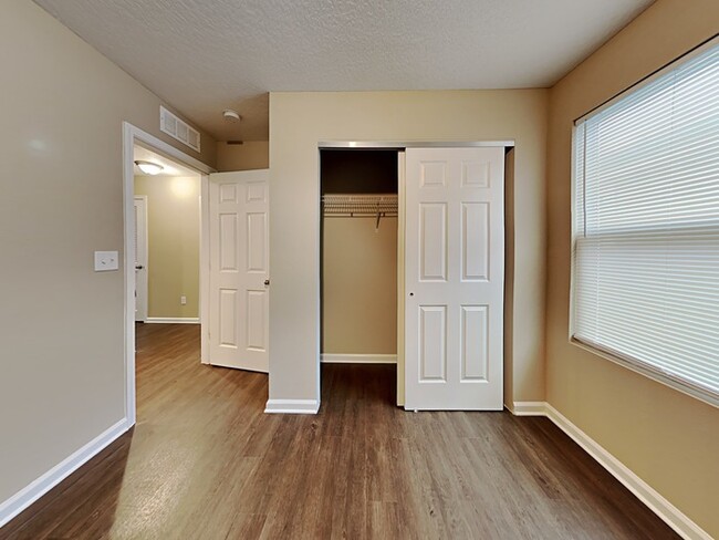 Building Photo - BEAUTIFUL NEW HOME