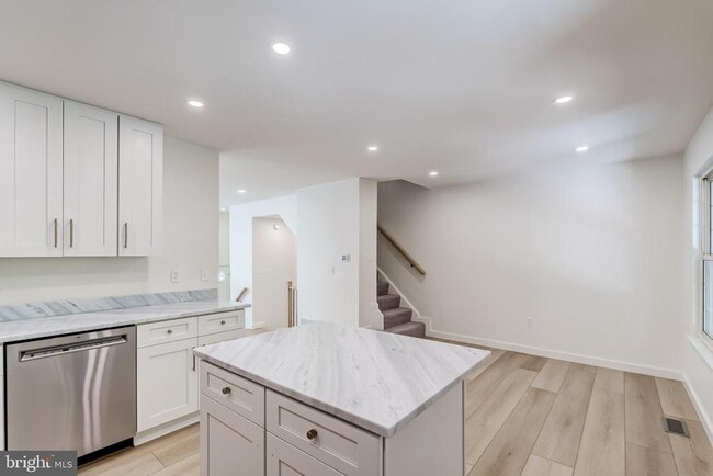 Building Photo - 2362 Branleigh Park Ct