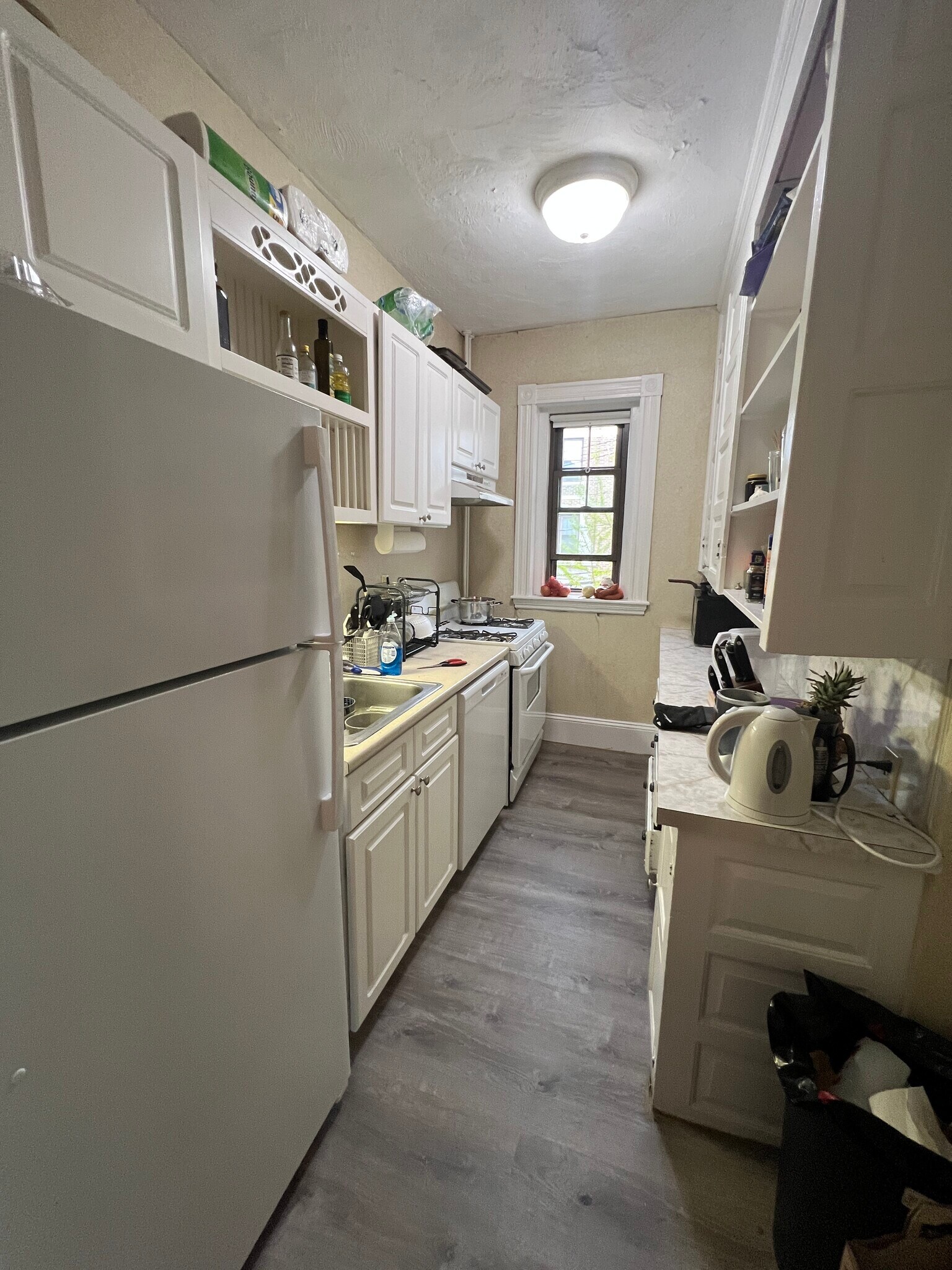 Building Photo - 73 Longwood Ave