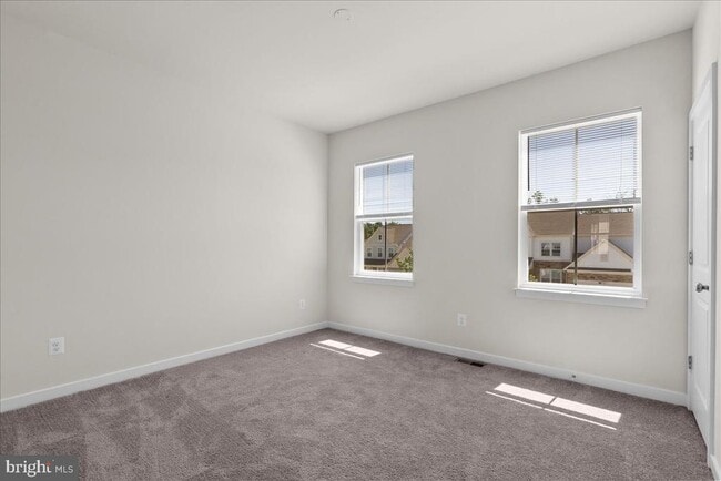 Building Photo - 128 Thornton Wy