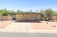 Building Photo - 2407 W Dunbar Dr