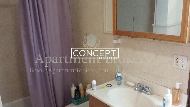 Building Photo - 14 Gardner St