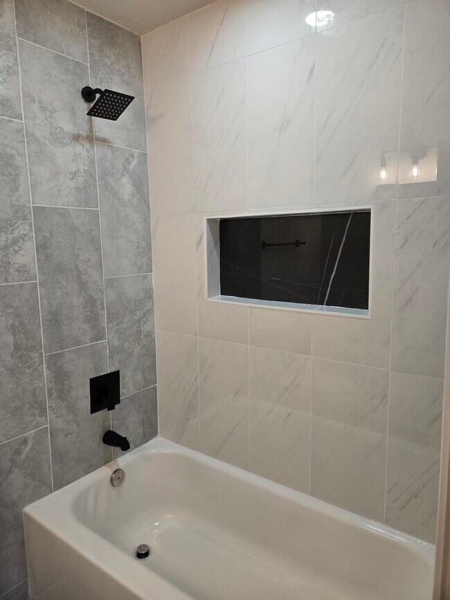 Building Photo - 7922 W 92nd St