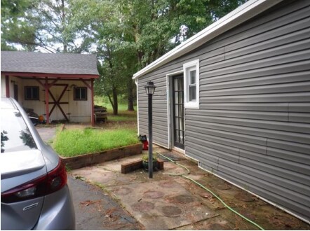 Side Entry - 2399 Mill Rd