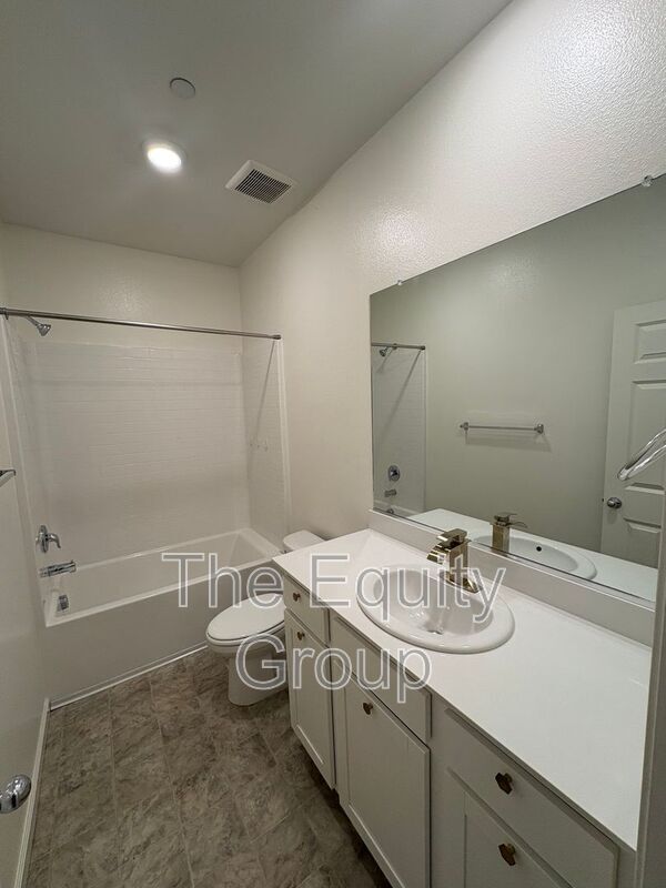 Building Photo - 2240 S Lebec St