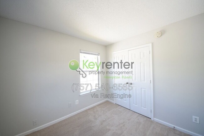Building Photo - 102 Pelican Cove