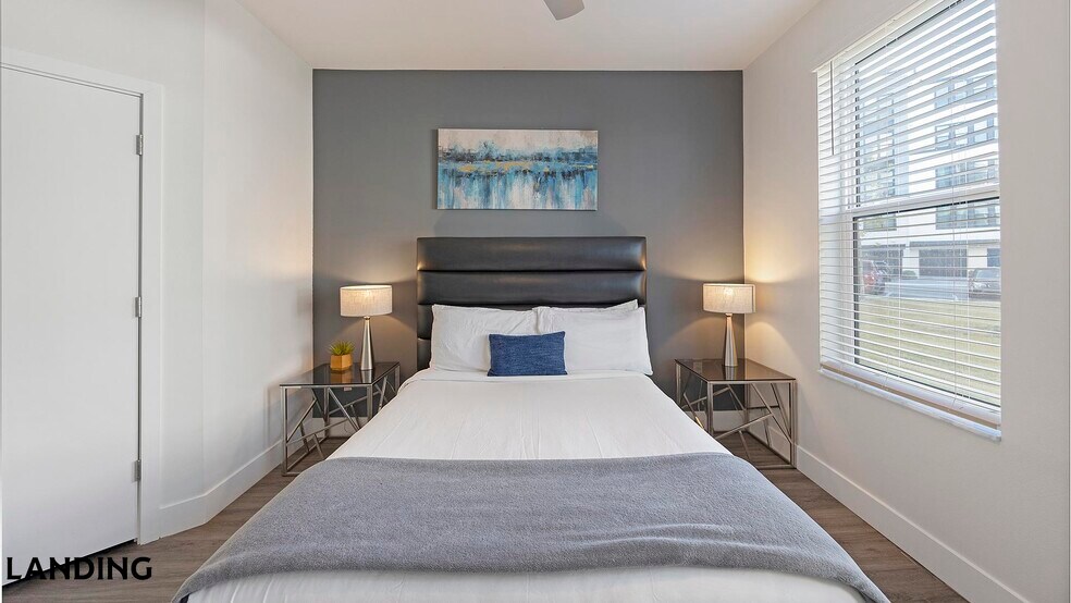 Building Photo - 4950 W Prescott St