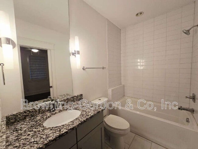 Building Photo - 6539 Thunderbird Dr