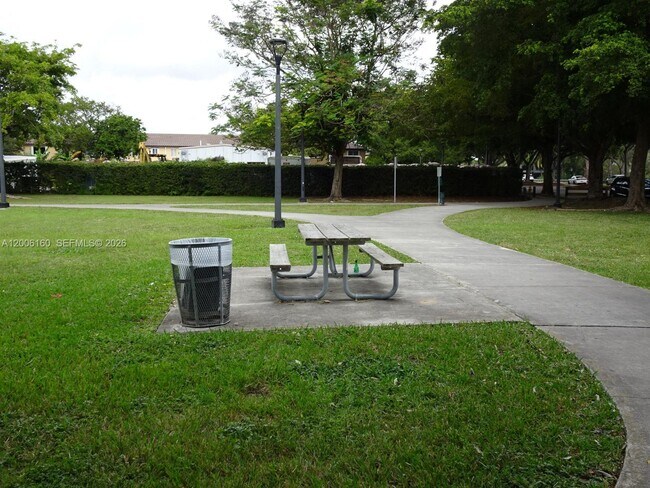 Building Photo - 7921 SW 152nd Ave