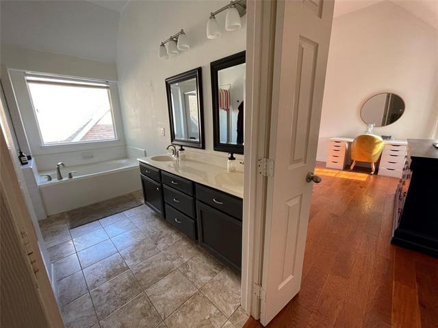 Building Photo - 4133 Aldenham Dr