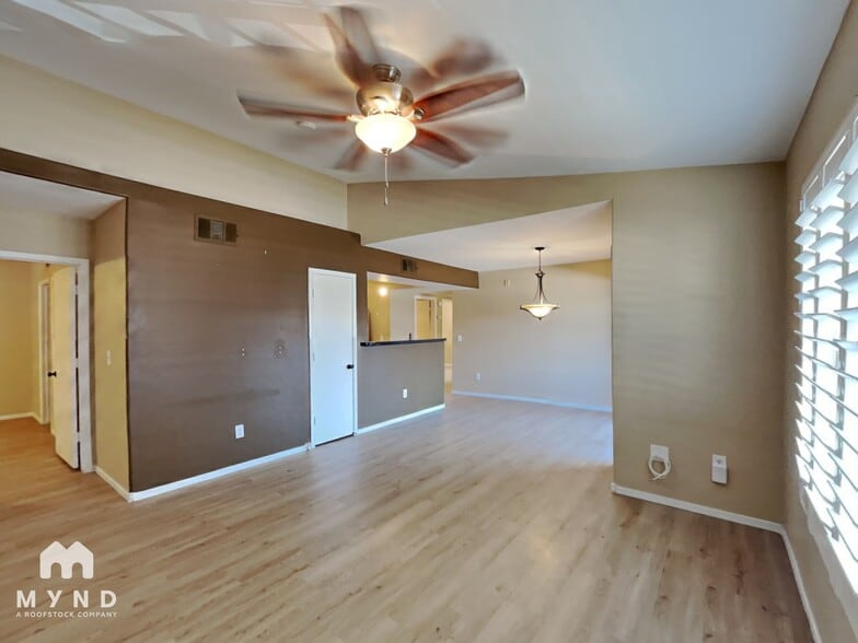 Building Photo - 45 Maleena Mesa St