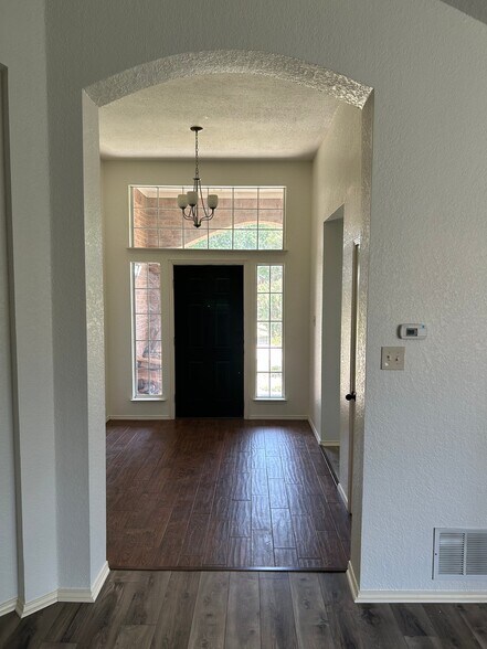 Building Photo - 22 Sonora Dr