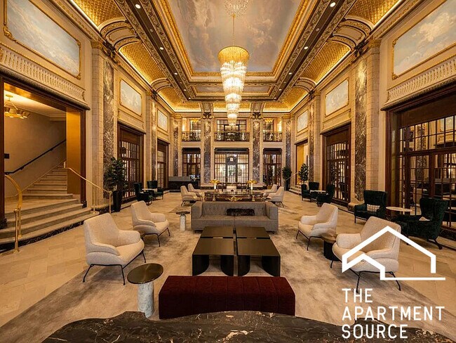 Building Photo - 2300 N Lincoln Park W