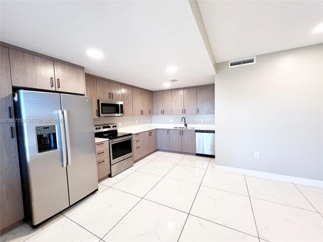 Building Photo - 25649 SW 144th Ave