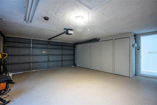 Building Photo - 12207 Pepper Mill Dr