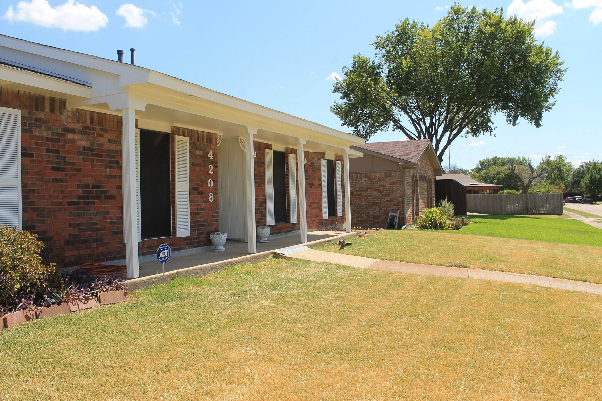 Building Photo - 4208 Arbor Dr
