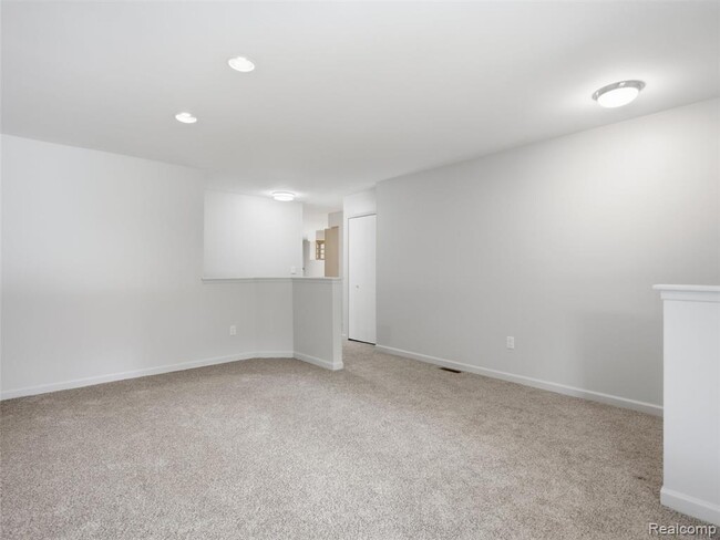 Building Photo - 2387 Sanders Pl