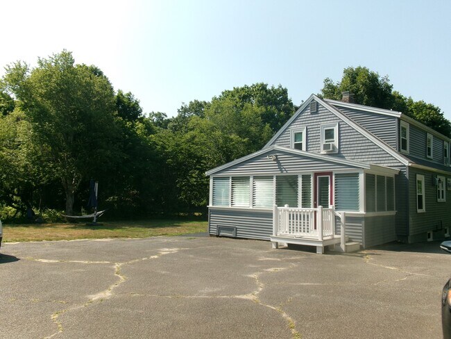 Building Photo - 16 Lopresti Rd