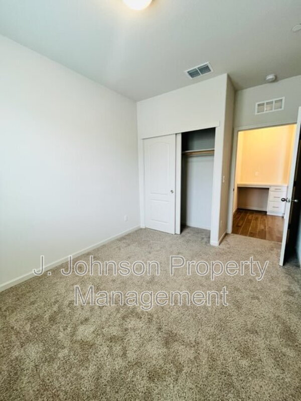 Building Photo - 3115 Tinsley St